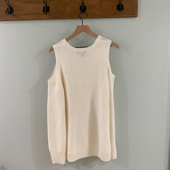 Mossimo Cold Shoulder Sweater Size XL - Picture 8 of 8